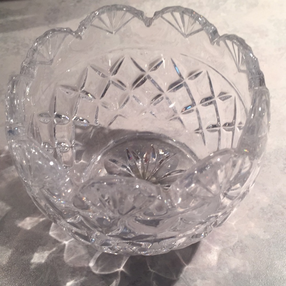 Shannon crystal dish